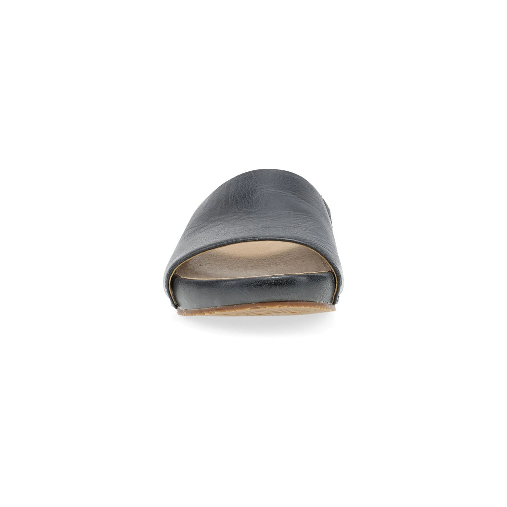 Dansko Twyla Black Leather Sandal