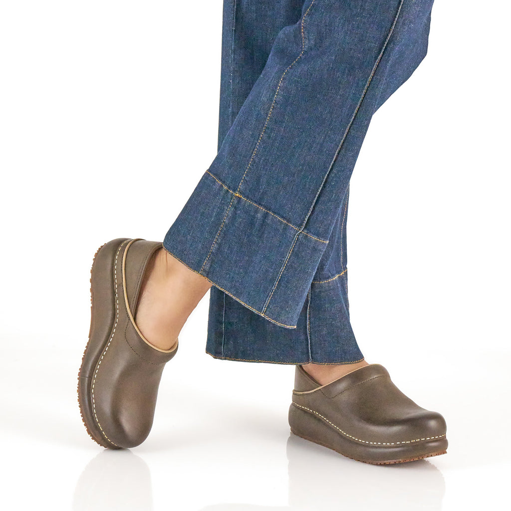 Dansko Platform Pro