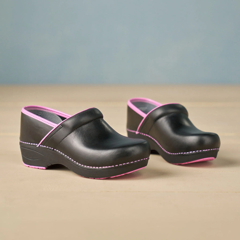 Dansko XP 2.0 Black/Pink Leather Clog