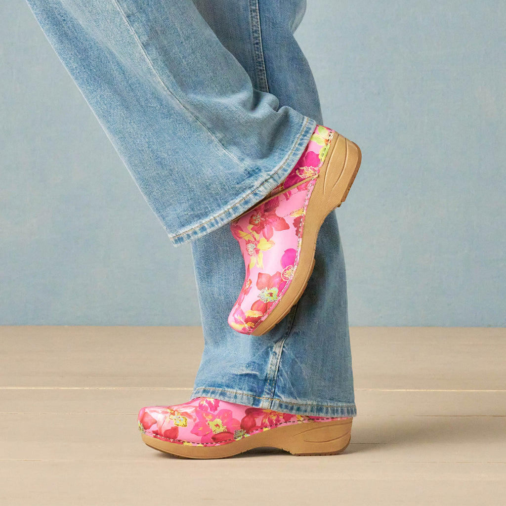 Dansko XP 2.0 Tropical Pink Leather Clog