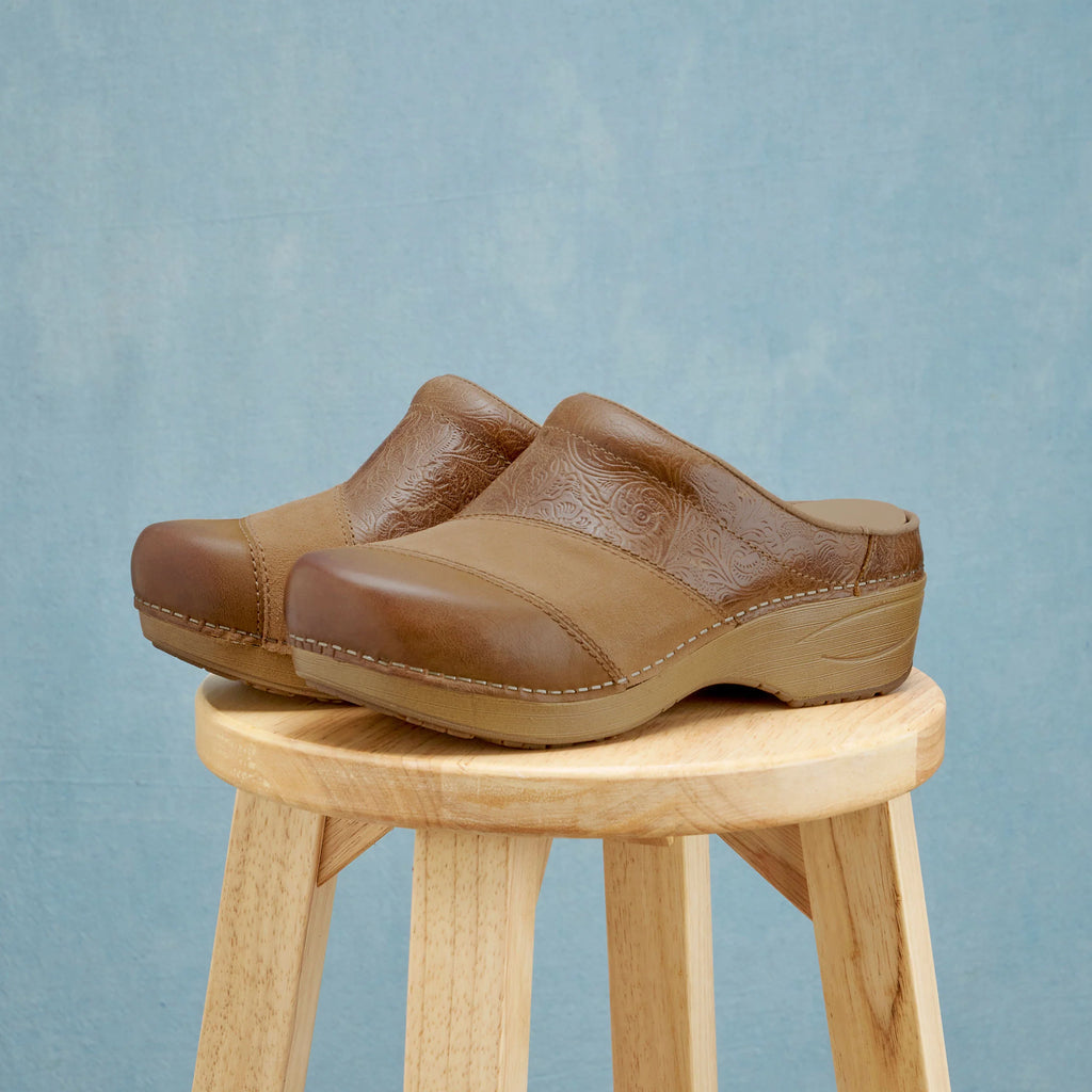 Dansko Zinnia