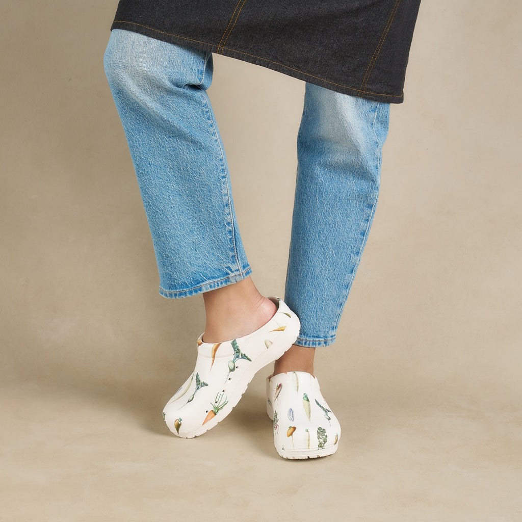 Kane Vintage Garden Molded