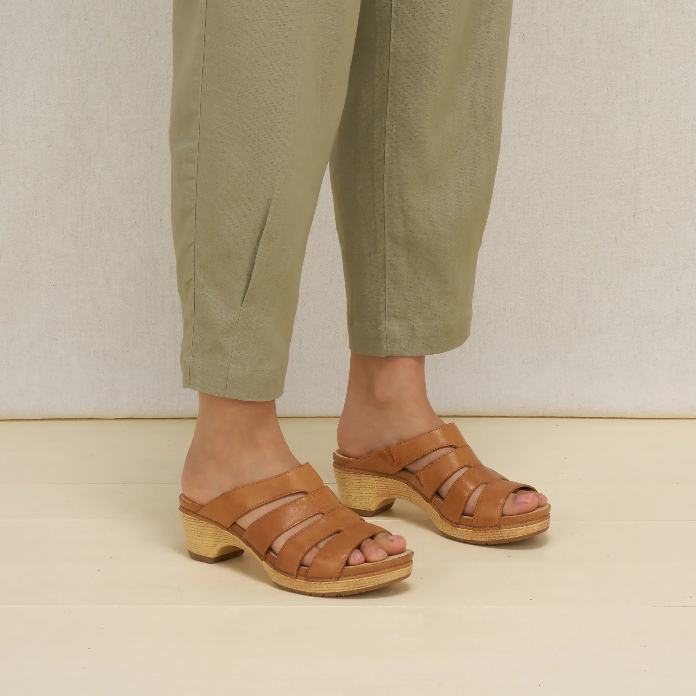 Dansko Lyndi