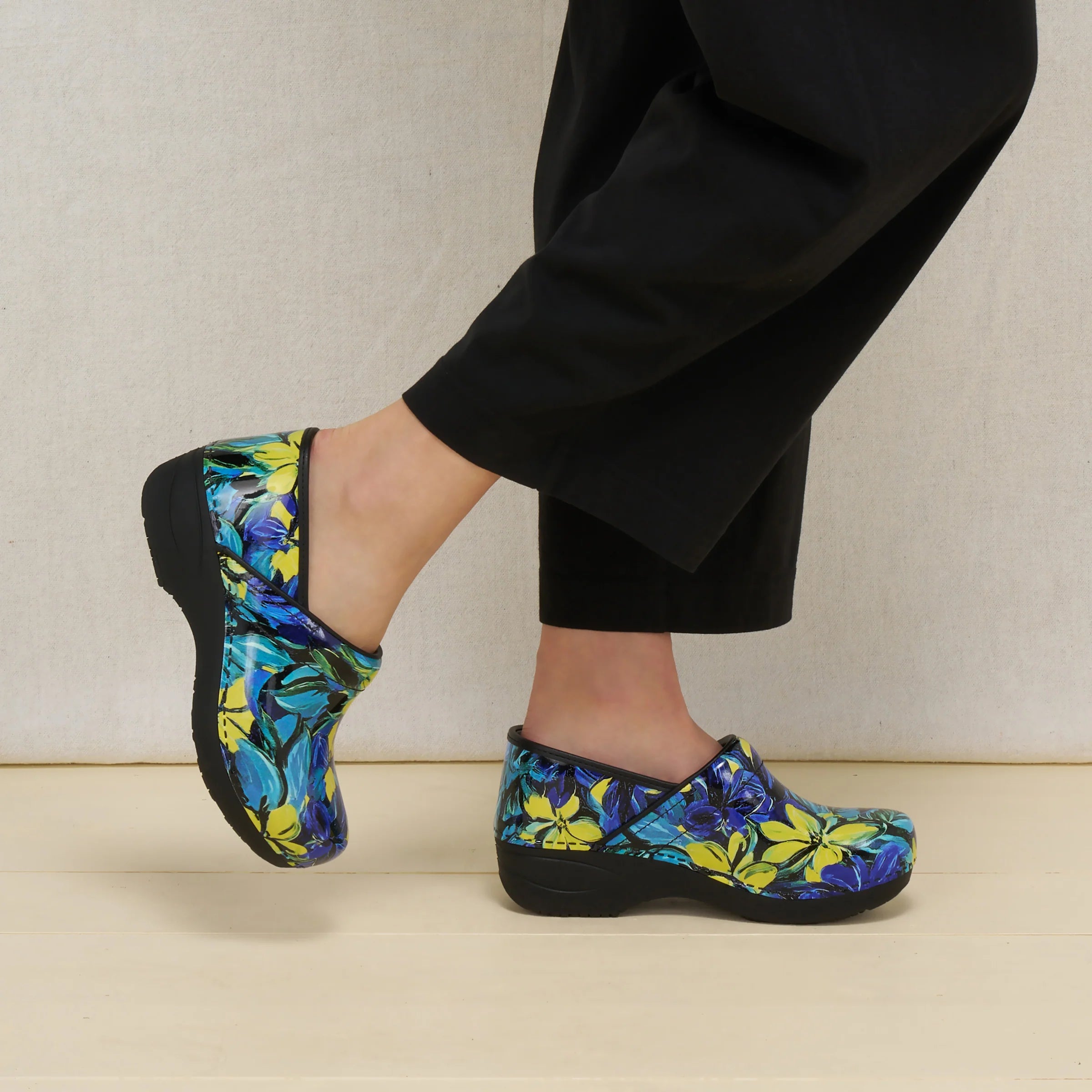 Dansko XP 2.0 Paradise Patent Clog