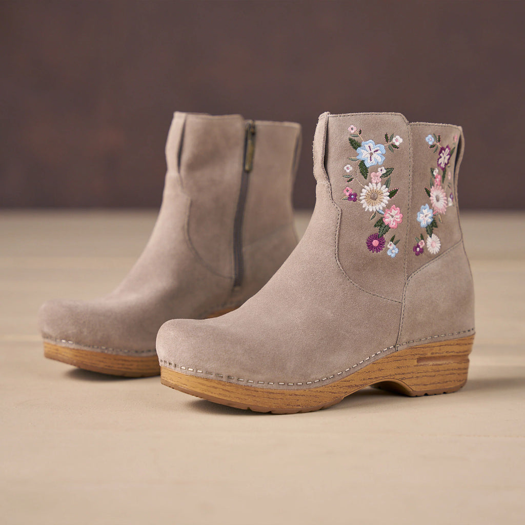 Dansko Shiloh