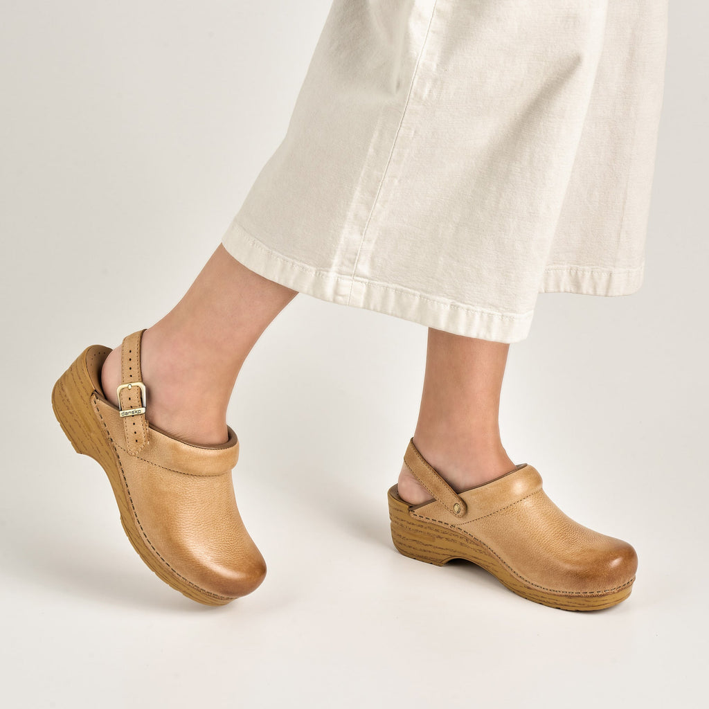 Ingrid Honey Distressed