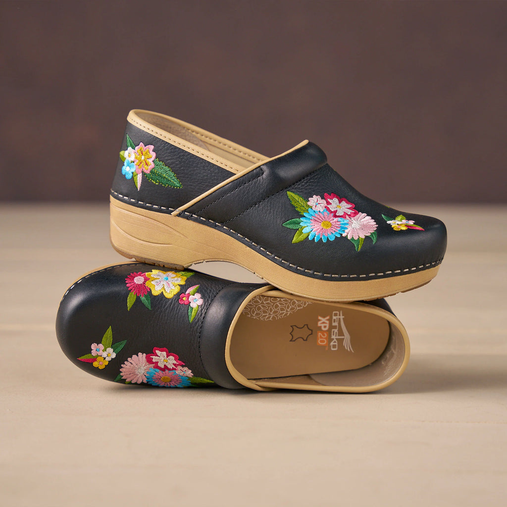 Dansko XP 2.0 Black Embroidered Clog