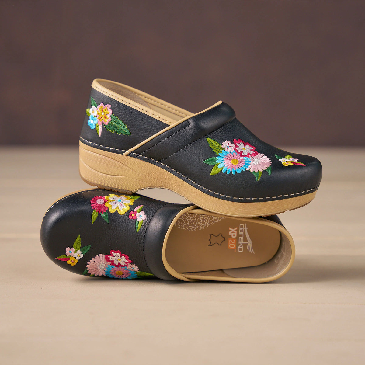 Dansko XP 2.0 Black Embroidered Clog