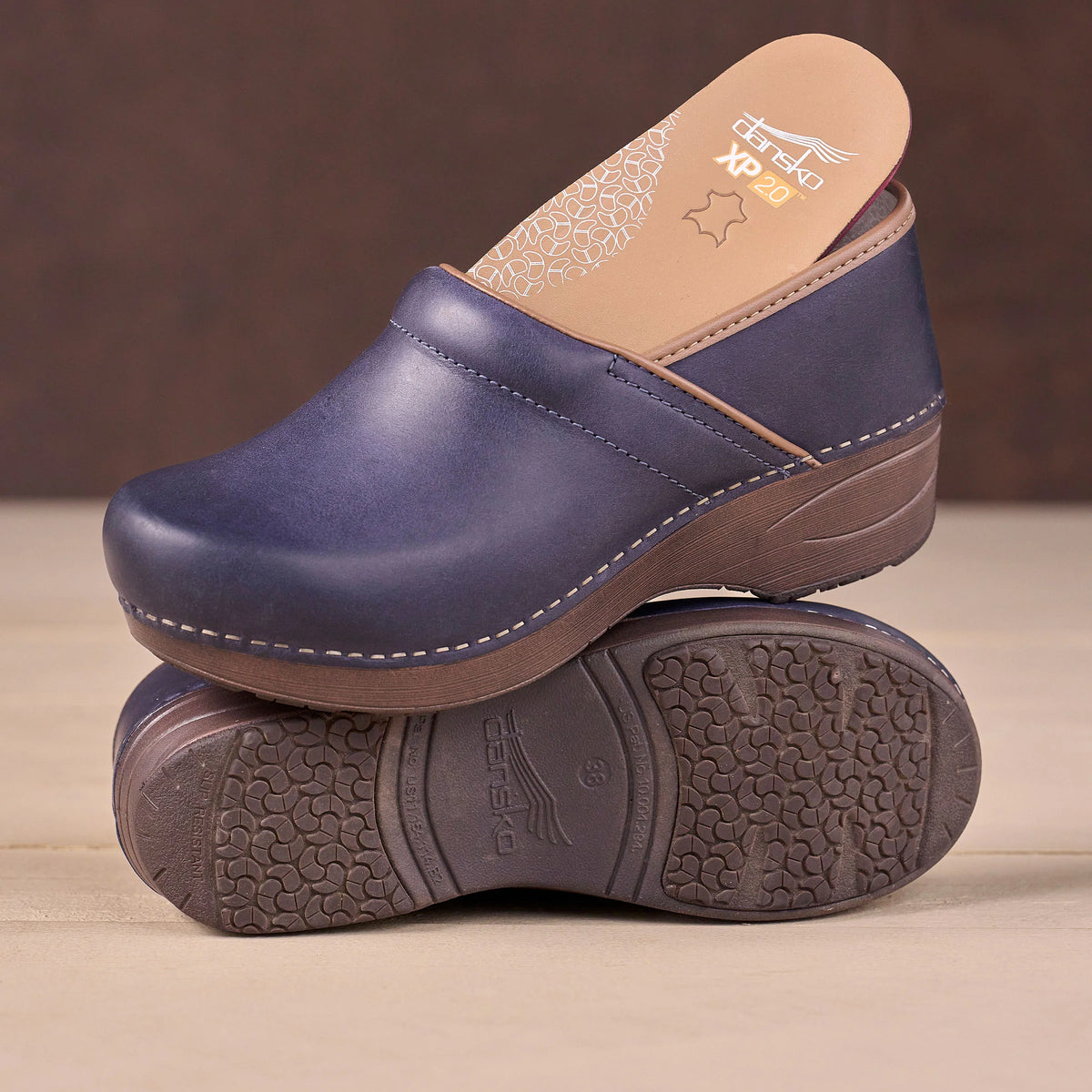 Dansko XP 2.0 Navy Leather Clog