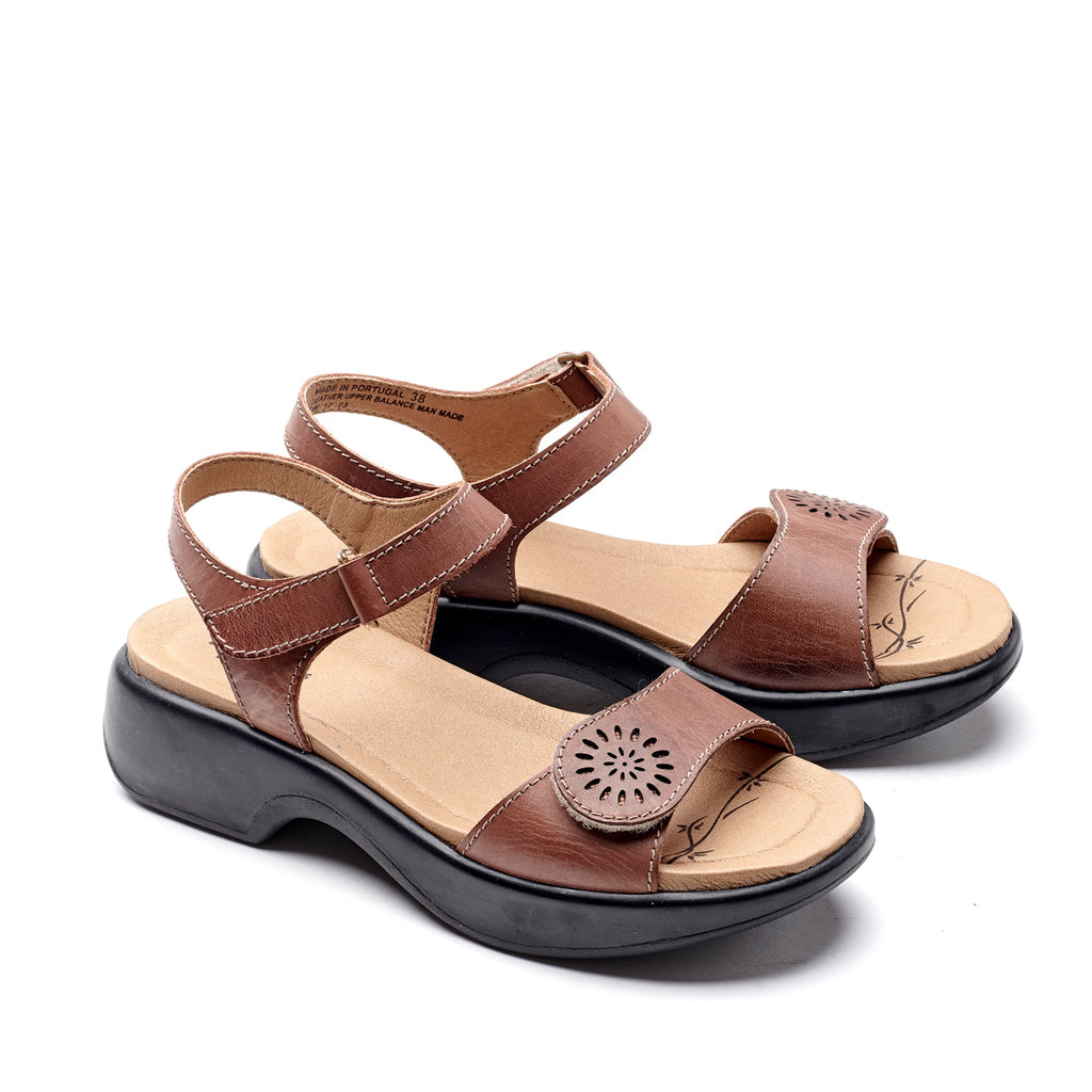 Dromedaris Dusty Adjustable Leather Sandal