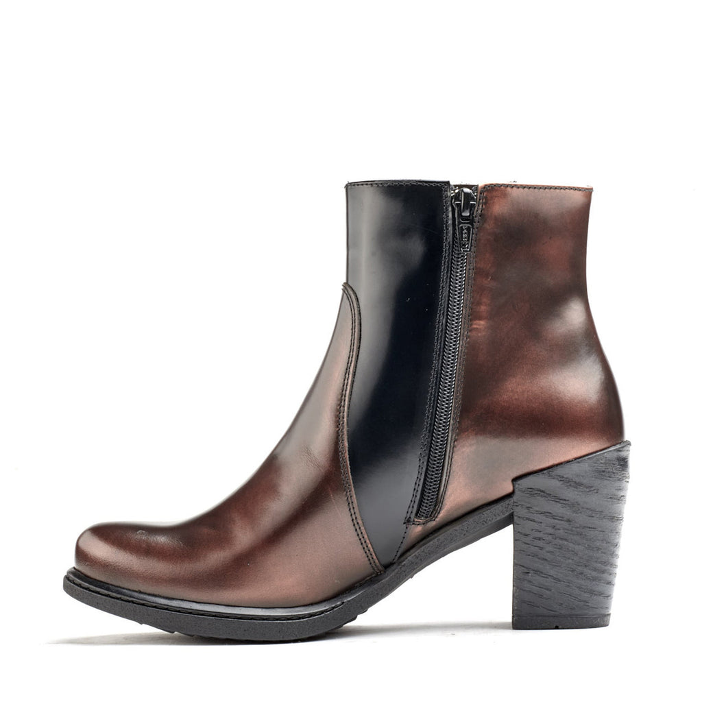 Dromedaris Guinevere Leather Ankle Boot