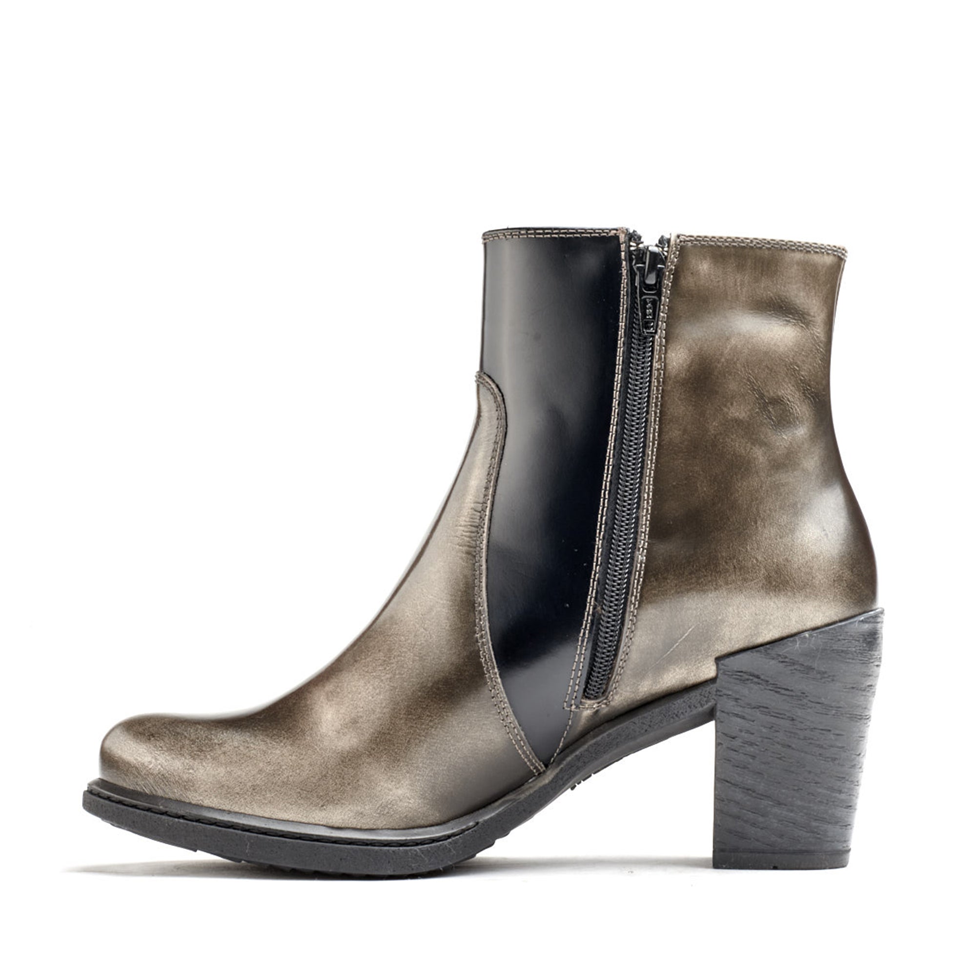 Dromedaris Guinevere Leather Ankle Boot