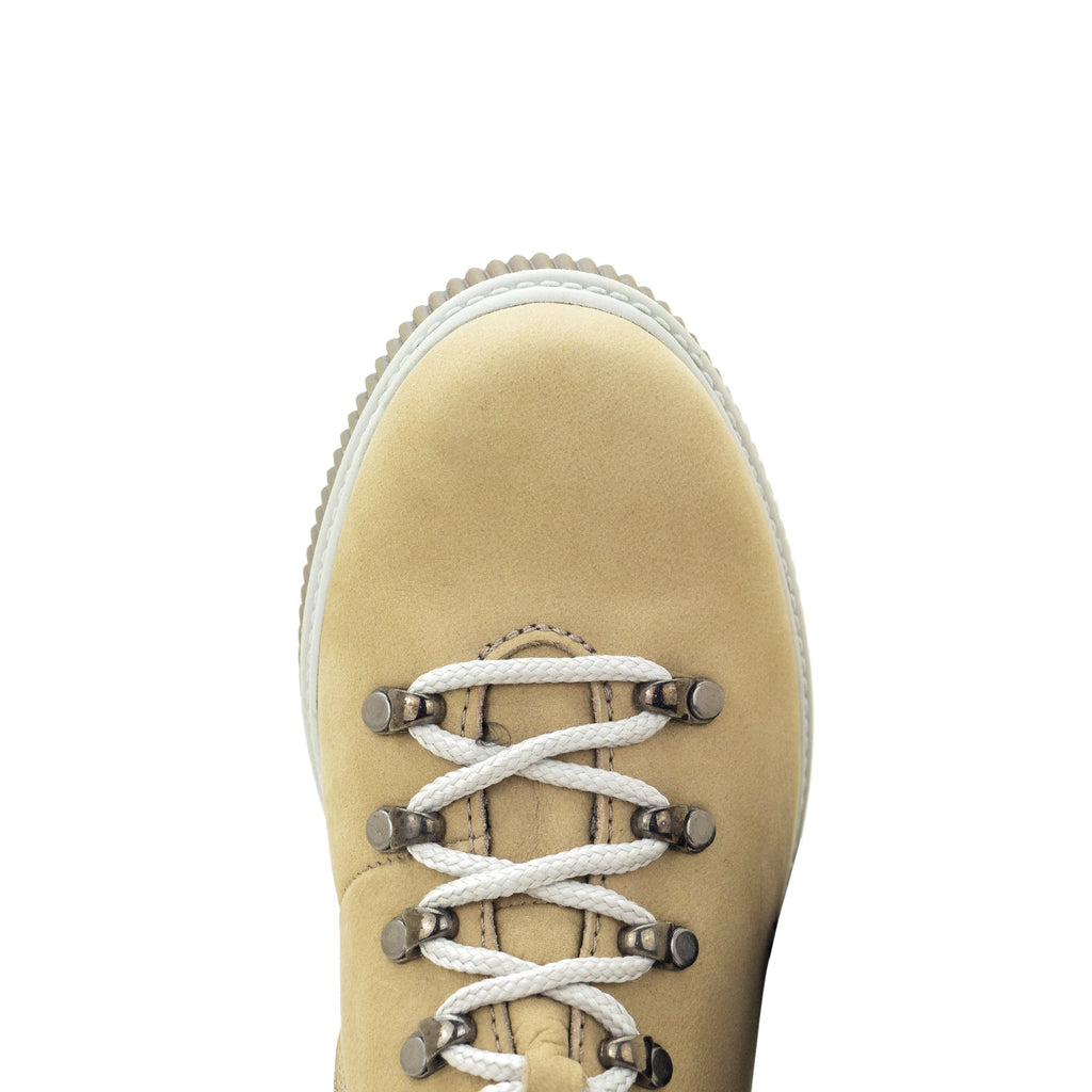 Dromedaris Jessie Leather Wedge Boot