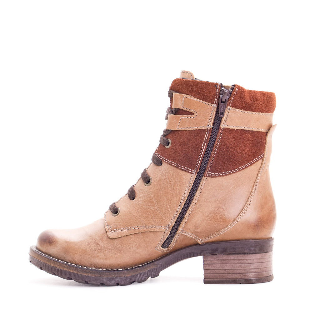 Dromedaris Kara Scrunched Leather & Suede Boot