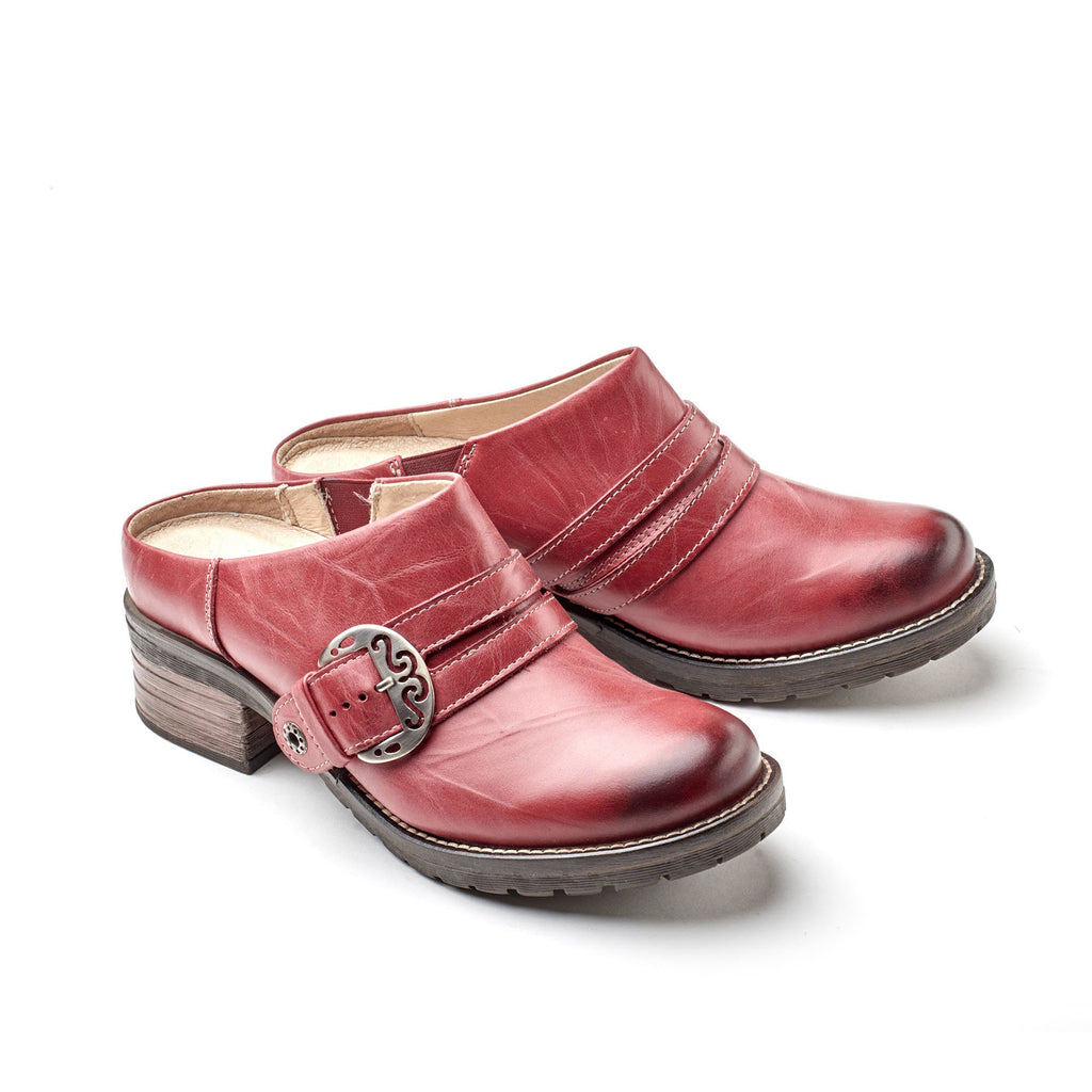 Dromedaris Karina Scrunched Leather Clog Mule