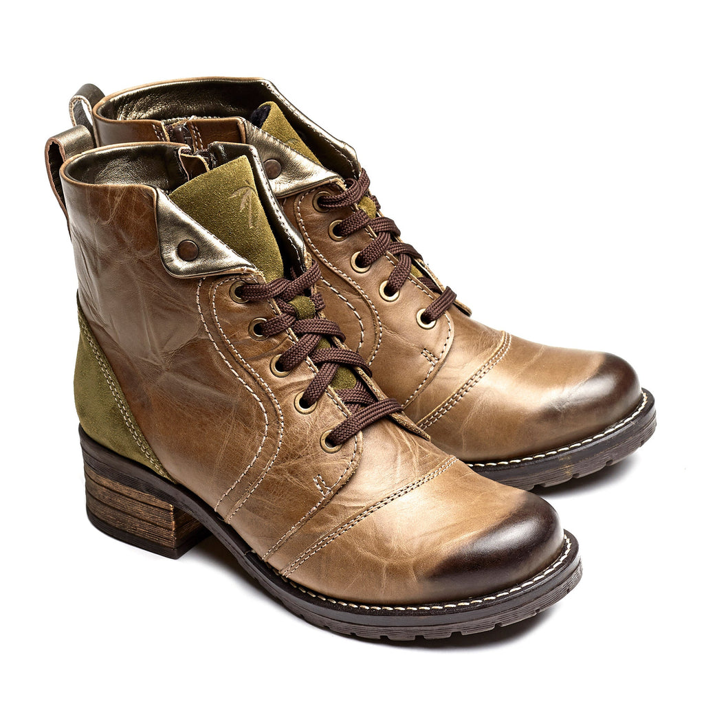 Dromedaris Karissa Scrunched Leather & Suede Boot