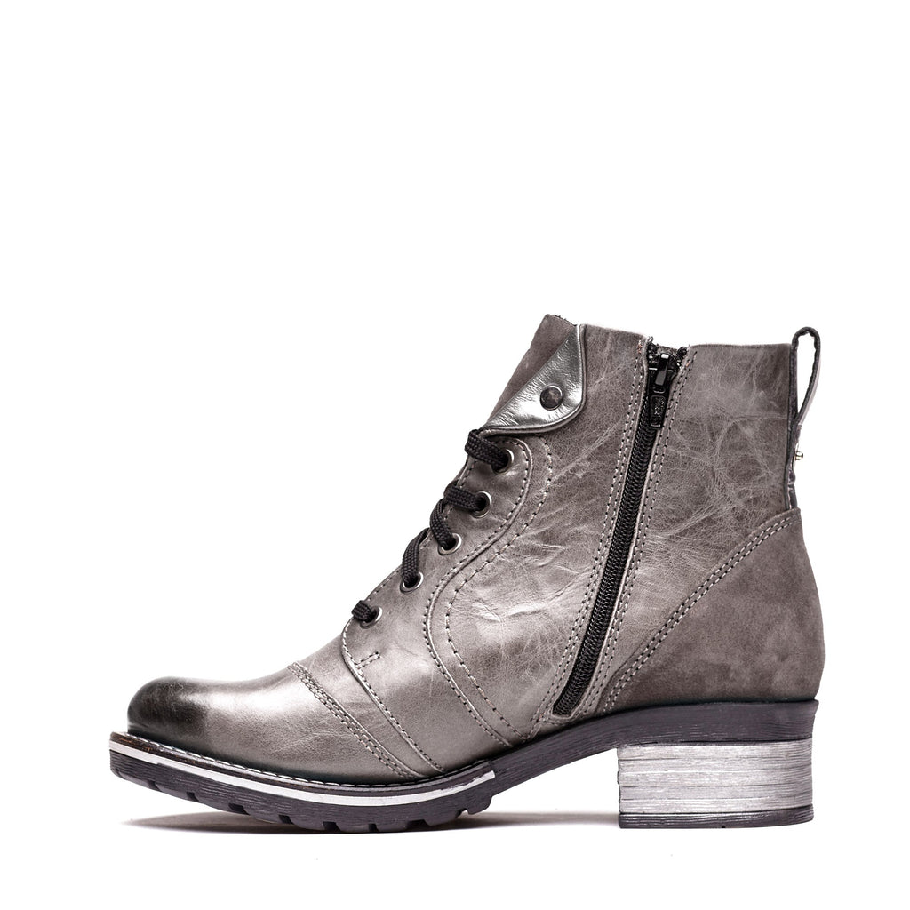 Dromedaris Karissa Scrunched Leather & Suede Boot
