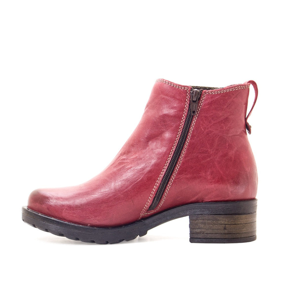 Dromedaris Kelyn Scrunched Leather Bootie