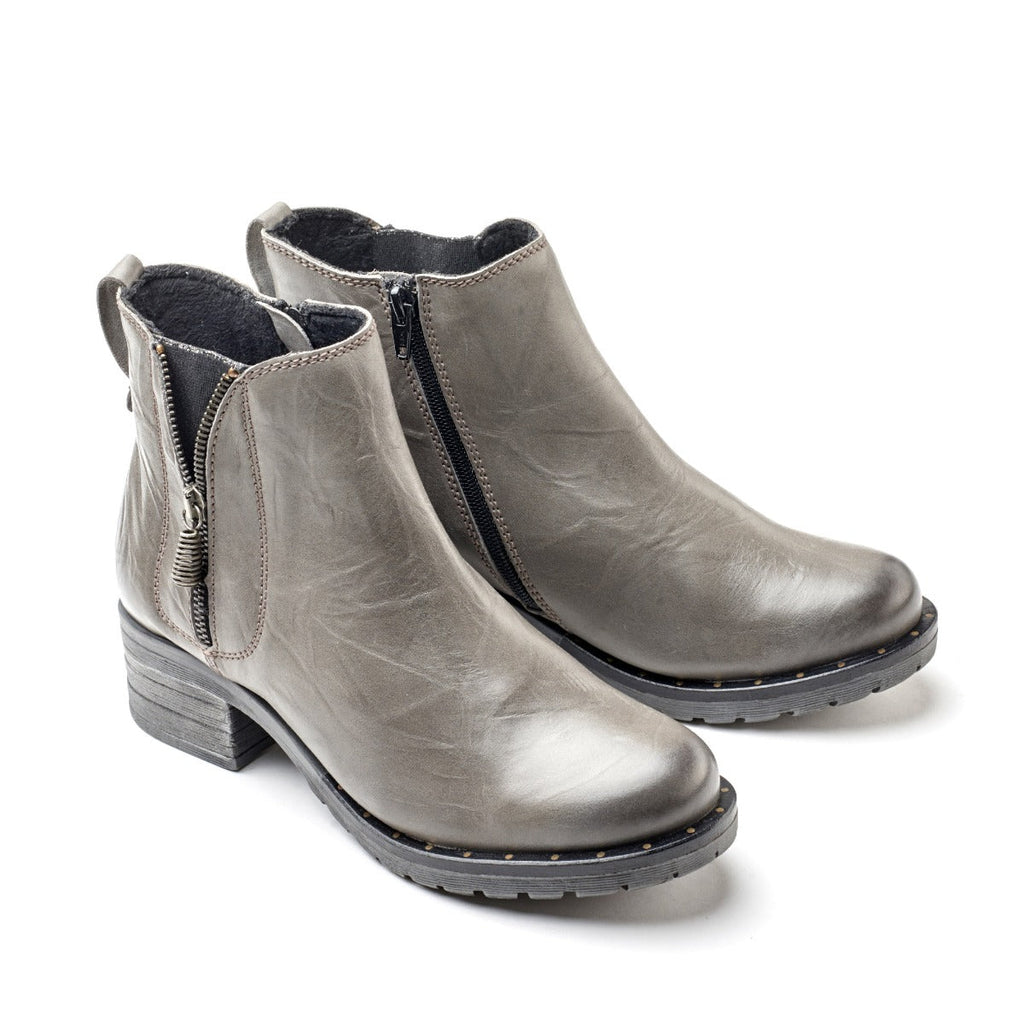 Dromedaris Kelyn Scrunched Leather Bootie