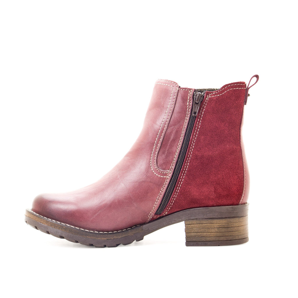 Dromedaris Kourtney Scrunched Leather Chelsea Boot