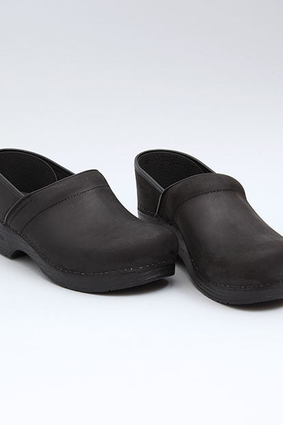 Professional Black Oil