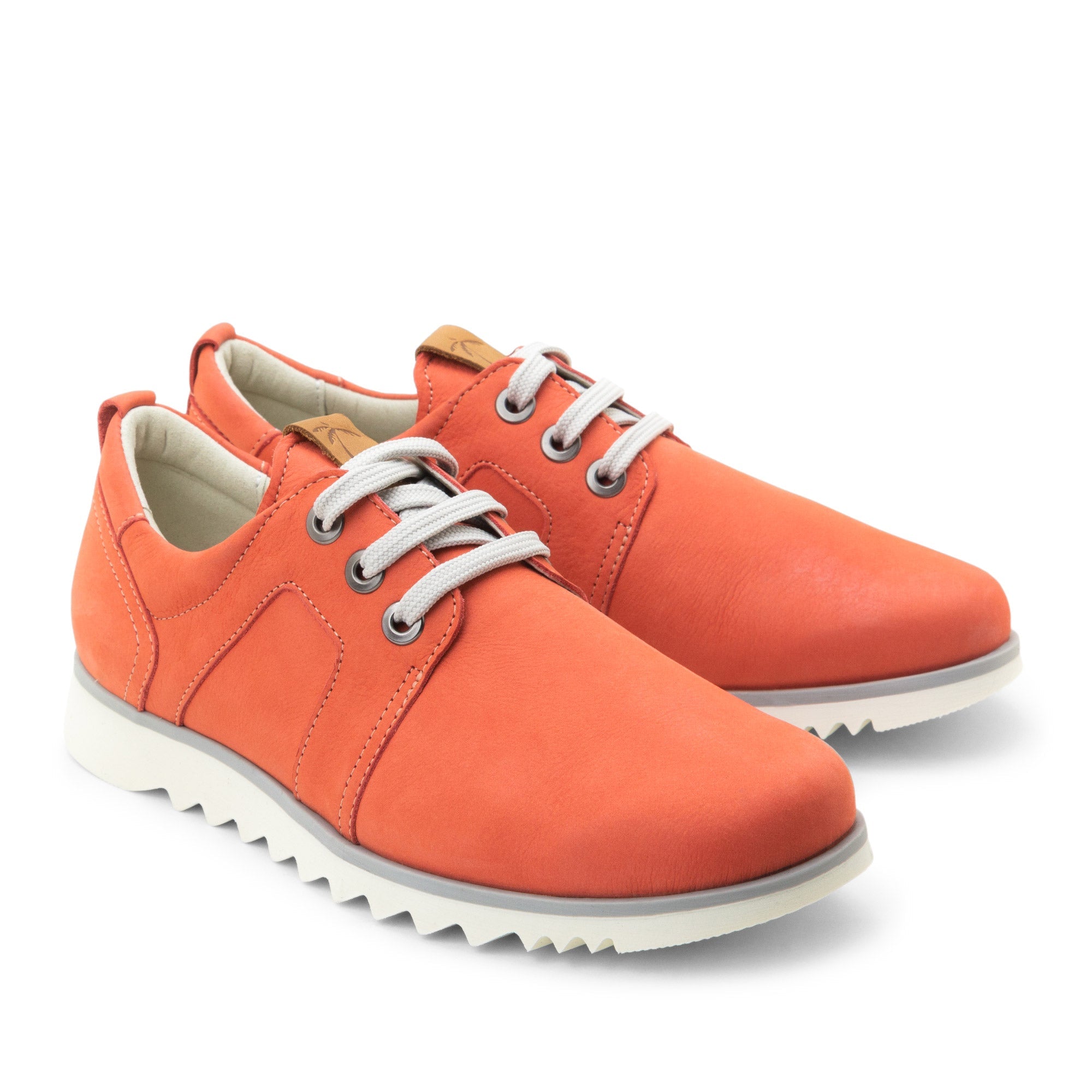 Dromedaris Nicky Lace-Up Leather Walking Shoe