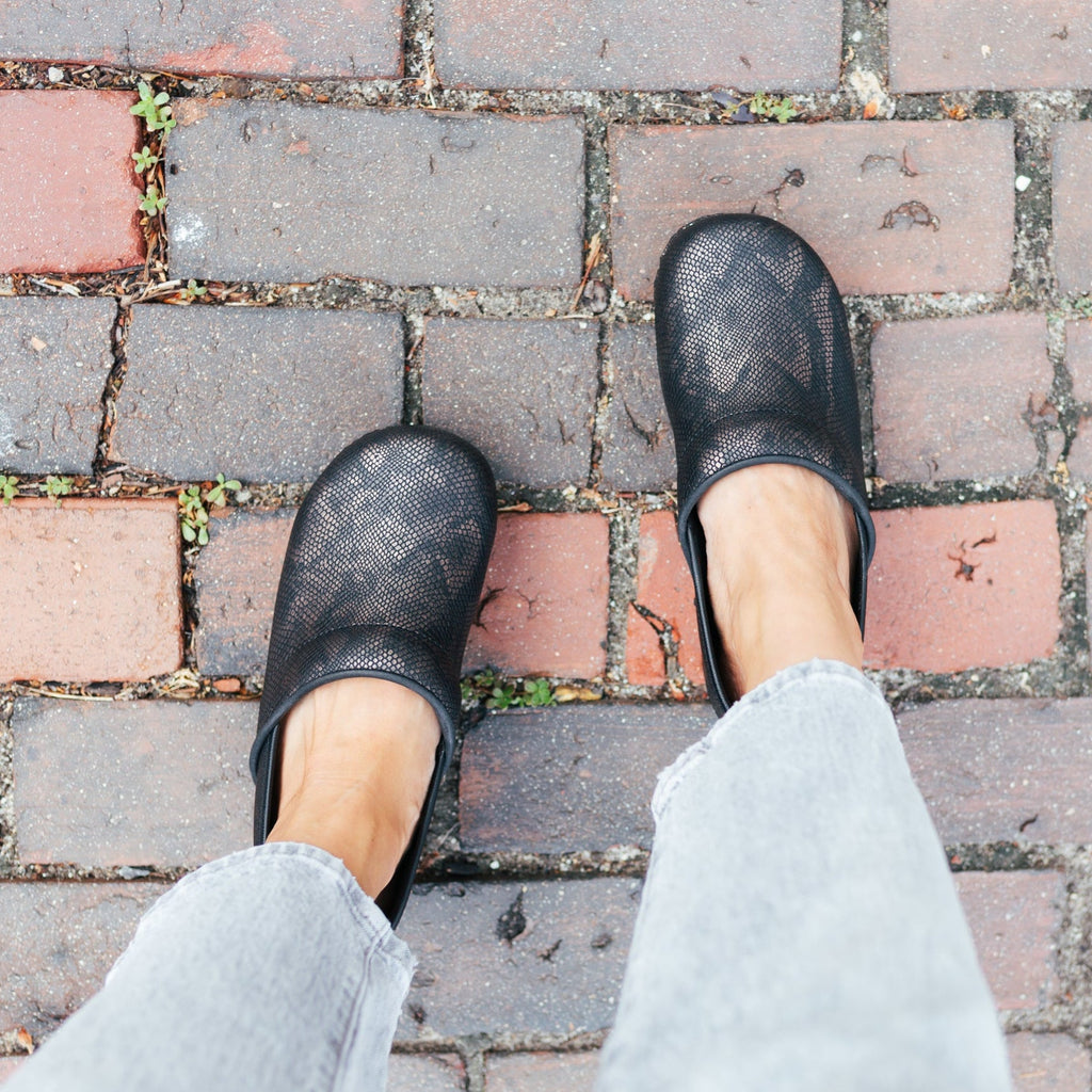 Sanita Gaia Women's Clog in Antique Brown