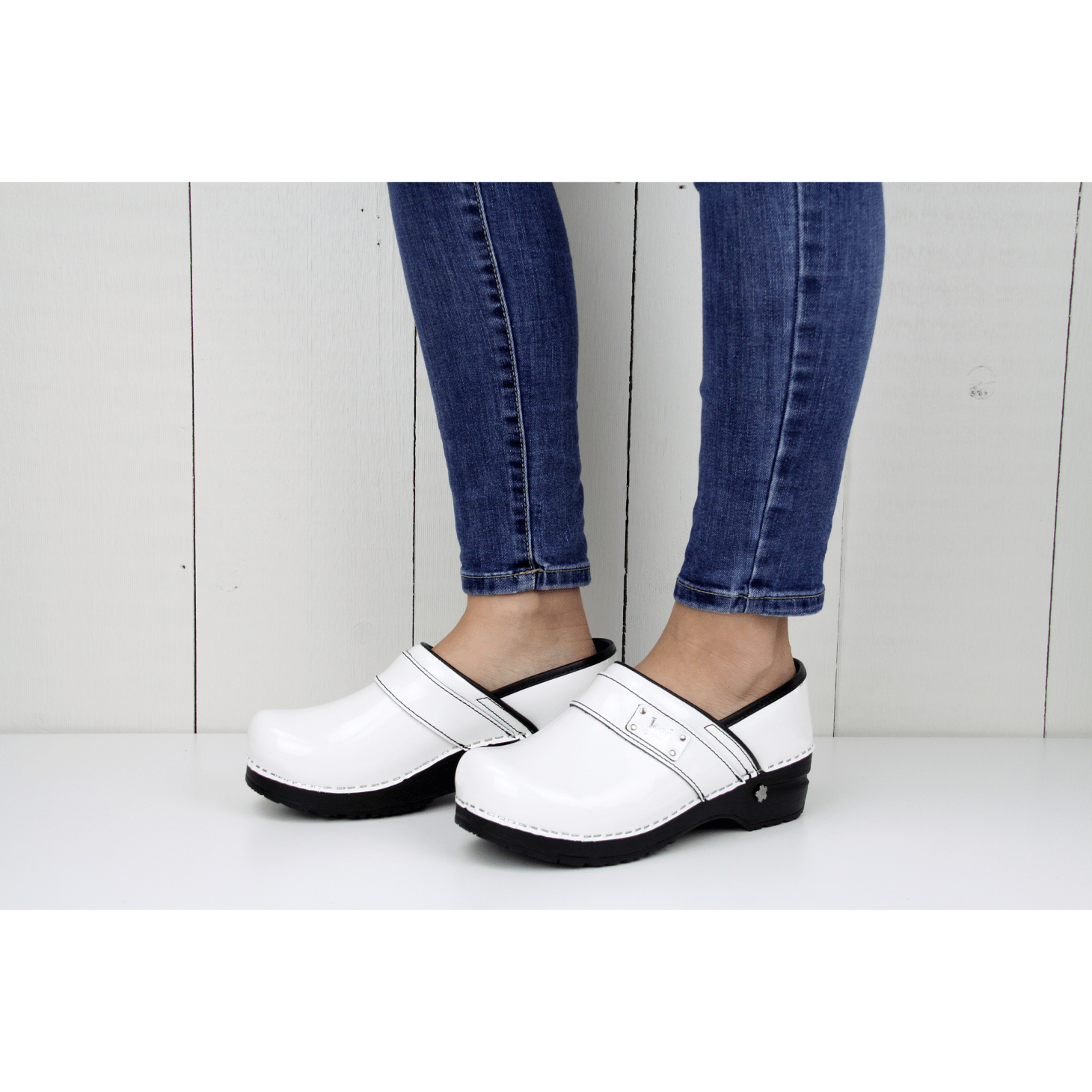 Sanita Lindsey Women's Clog in White
