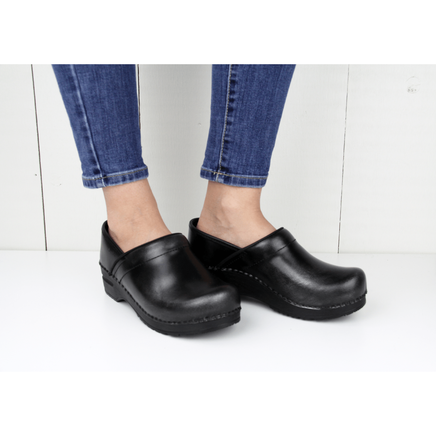 Sanita Pro. Cabrio Women's Clog in Grey