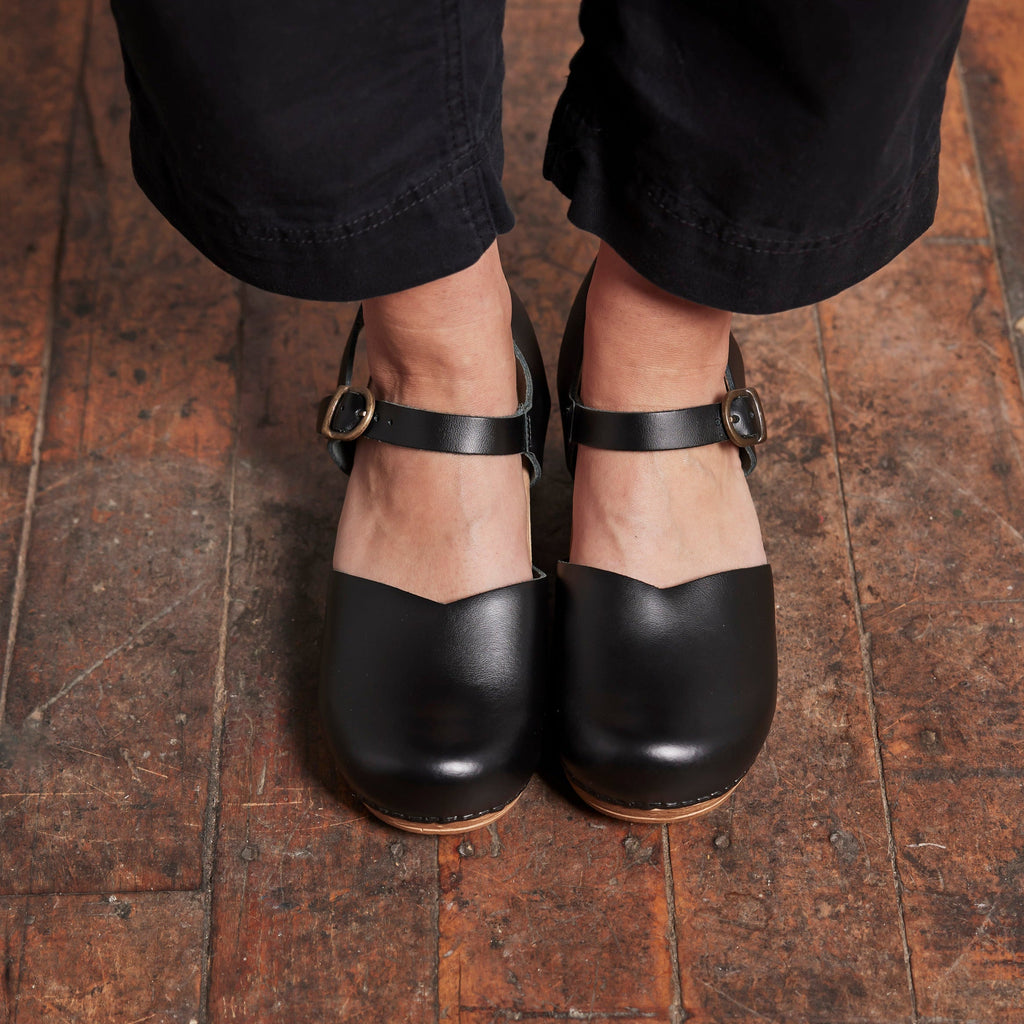 Sanita Sansi Women's Sandal in Black