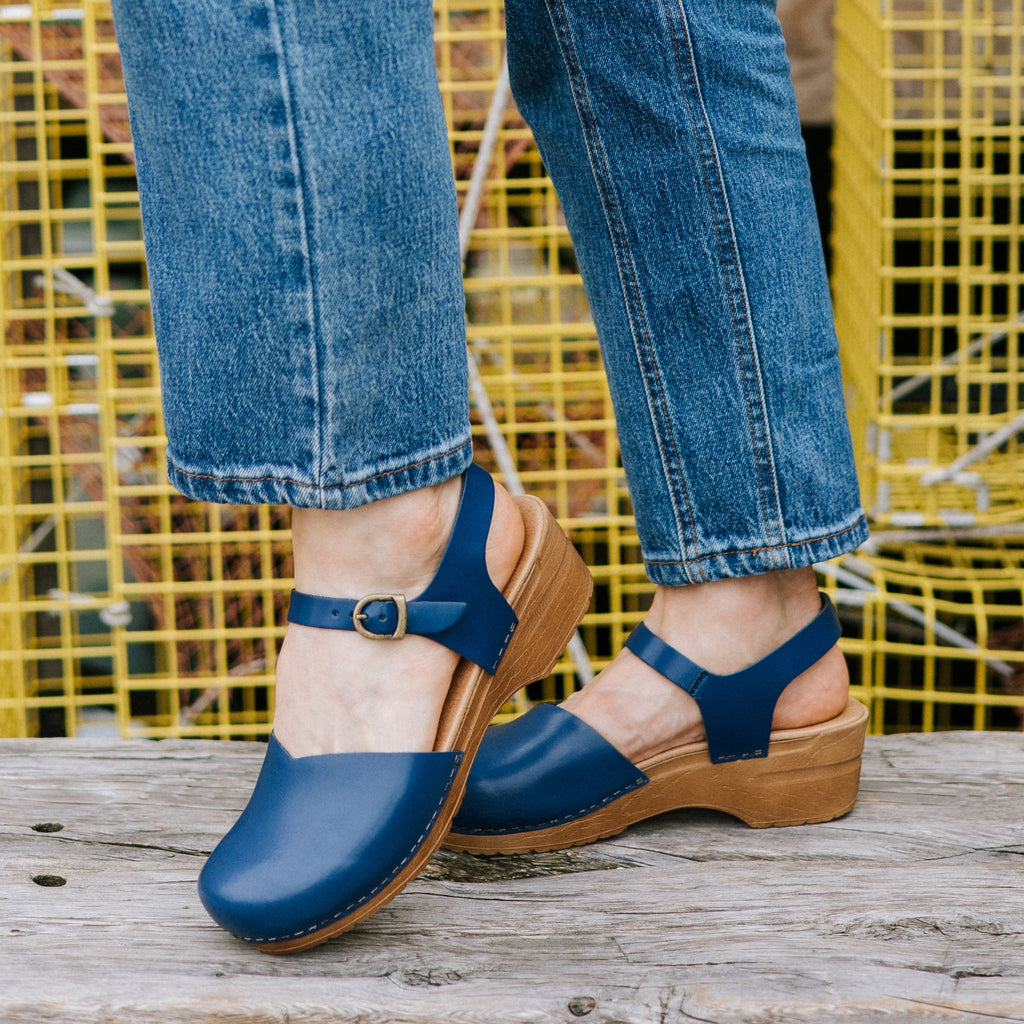 Sanita Sansi Women's Sandal in Navy