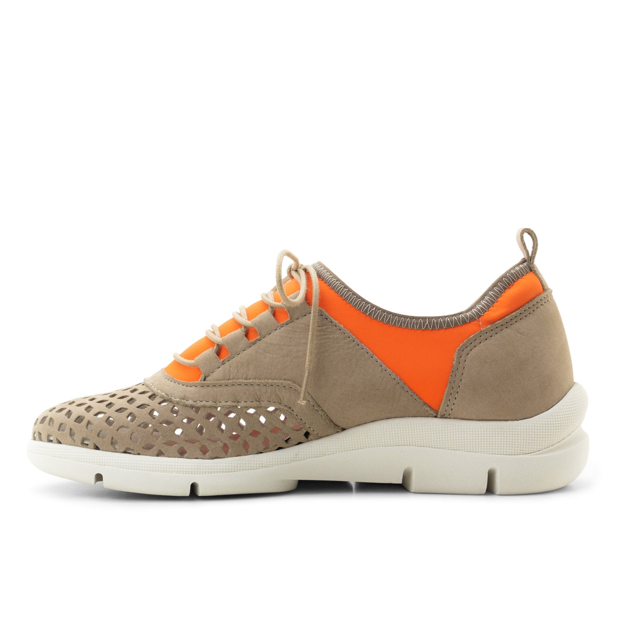 Dromedaris Valene Perforated Leather Comfort Shoe
