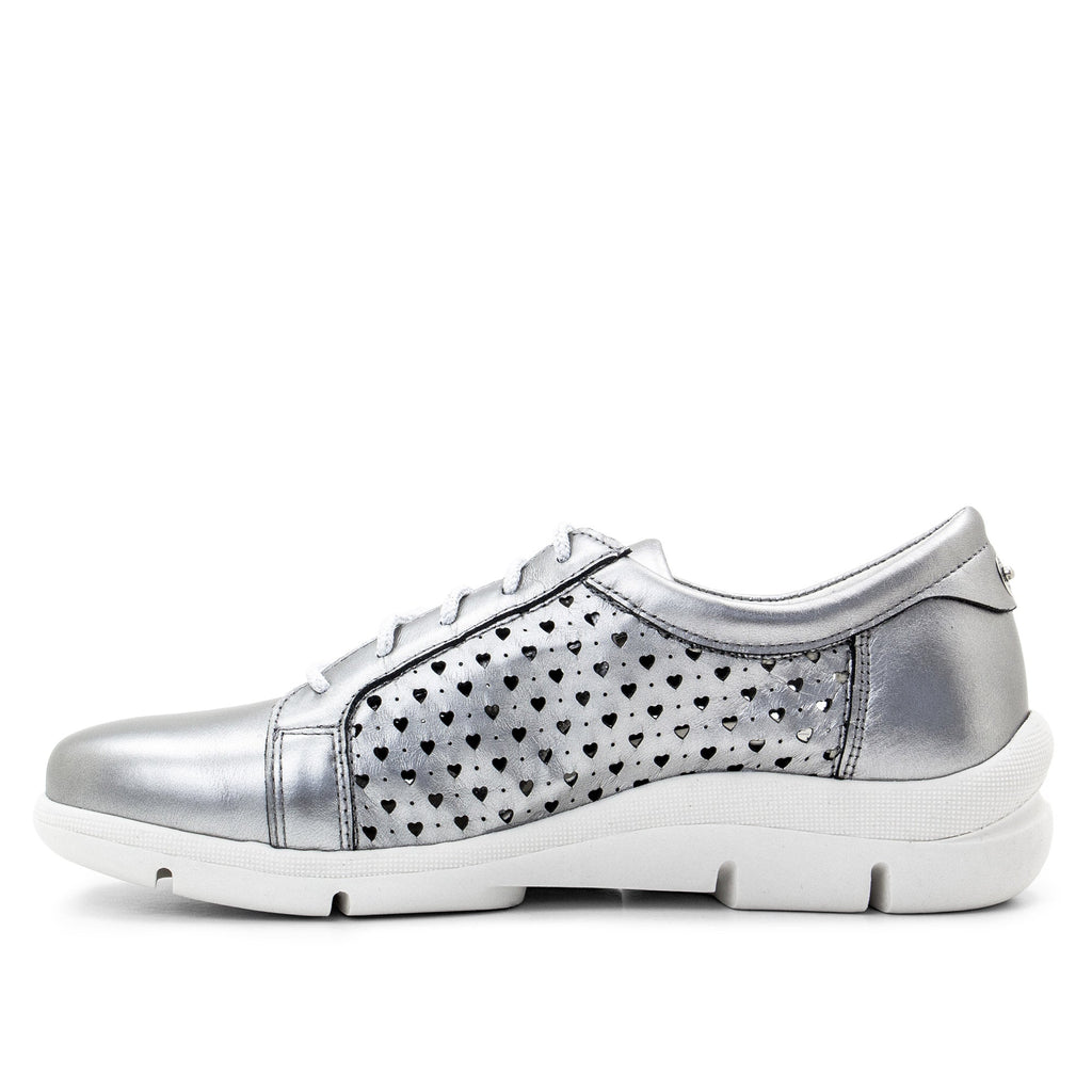Dromedaris Vivian Perforated Leather Lace-Up Shoe