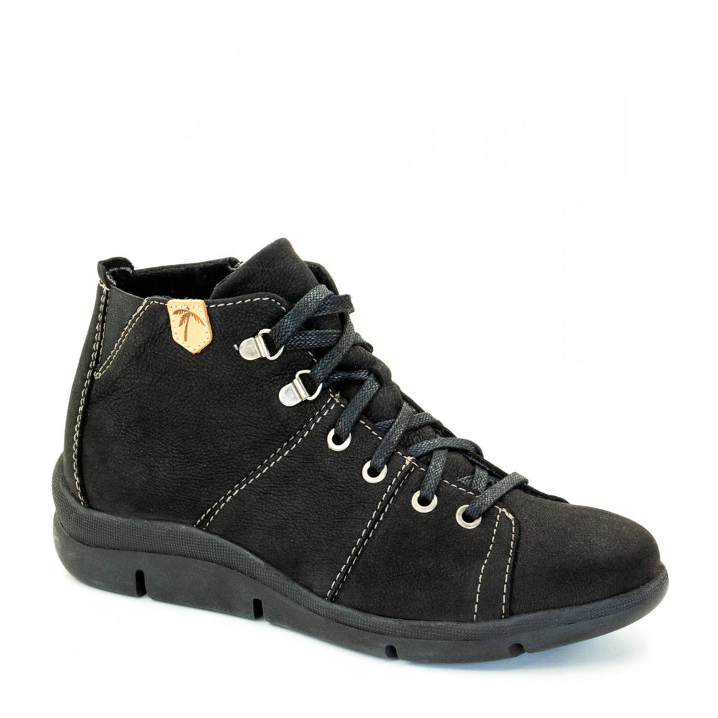 Dromedaris Vonie Nubuck Leather Ankle Bootie