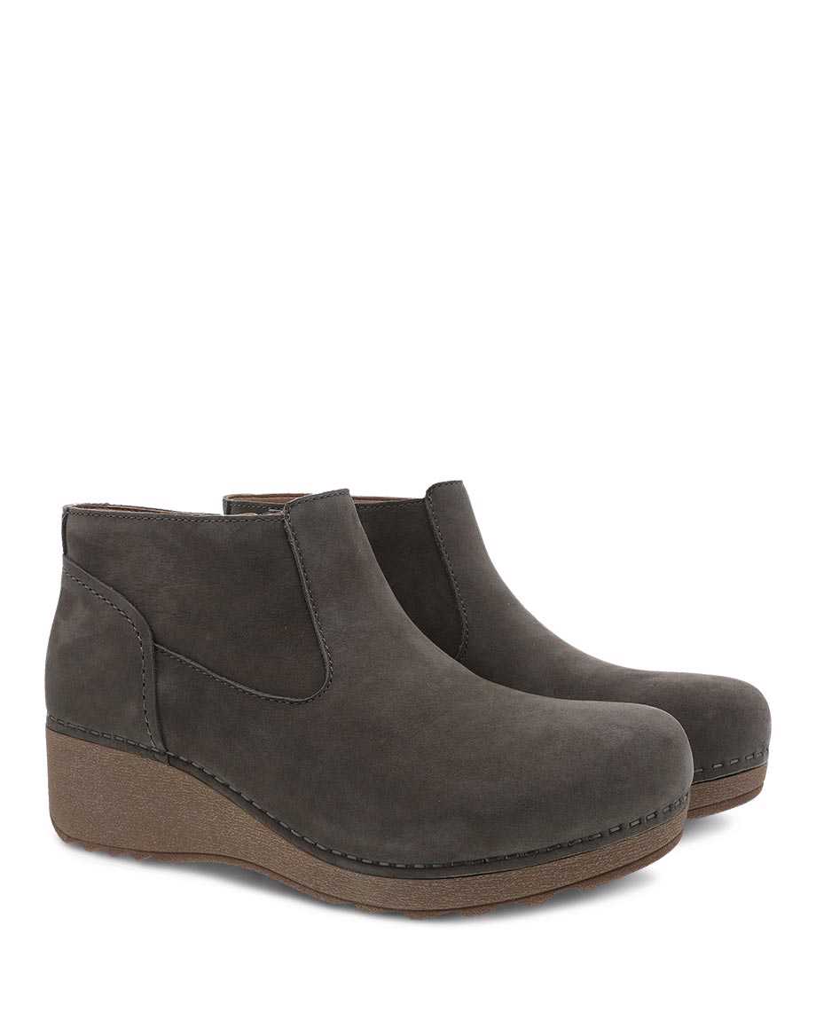 Dansko professional taupe milled nubuck deals